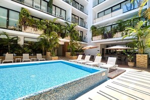 Pool - Infinity Pool, Gym & Cinema, Near 5th Ave & Beach (Playa del Carmen)