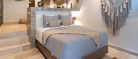 In-room safe, desk, iron/ironing board, free WiFi