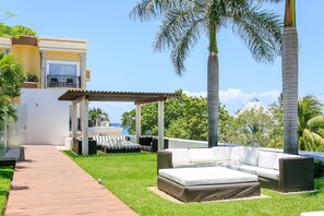 Terrace/patio - Exclusive Terrace, Pools, Relax in Tropical Oasis (Playa del Carmen)