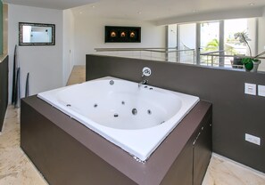 Interior - Exclusive Terrace, Pools, Relax in Tropical Oasis (Playa del Carmen)