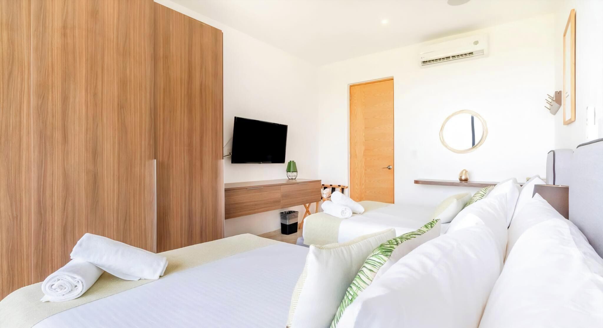 2 bedrooms, desk, iron/ironing board, free WiFi