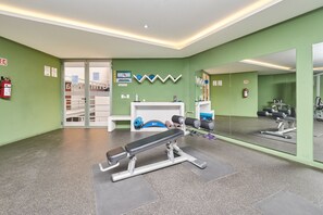 Fitness facility - 2BR w/ dual pools, near beach & 5th Ave (Playa del Carmen)
