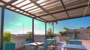 Outdoor dining - Steps to 5th Ave | Dual Pools | Beach Proximity (Playa del Carmen)