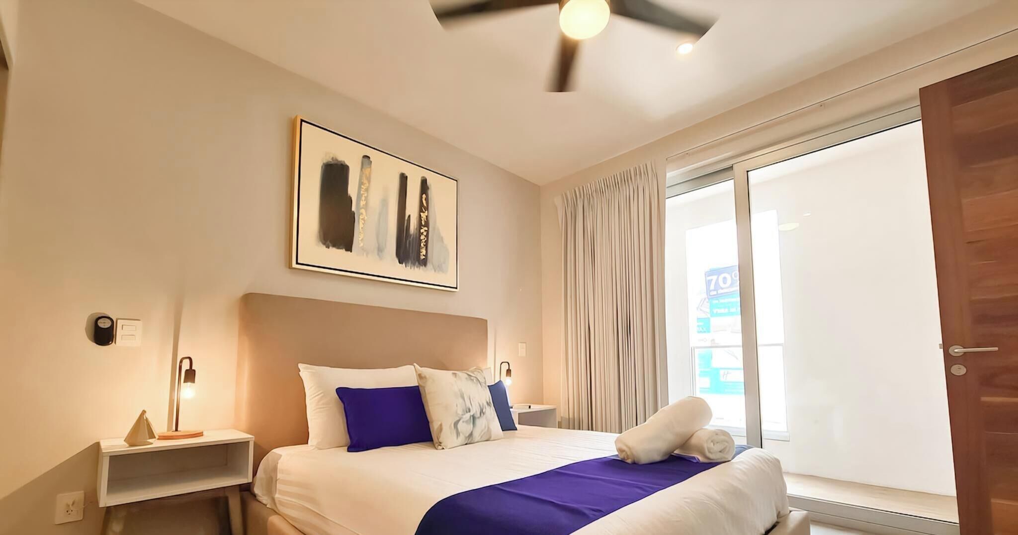 2 habitaciones, escritorio, tabla de planchar con plancha y wifi gratis 