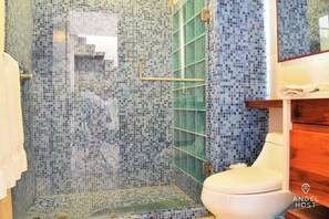 Hair dryer, soap, shampoo - Penthouse escape w/ hot tub & BBQ grill (Playa del Carmen)