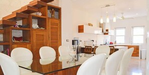 Dining - Penthouse escape w/ hot tub & BBQ grill (Playa del Carmen)