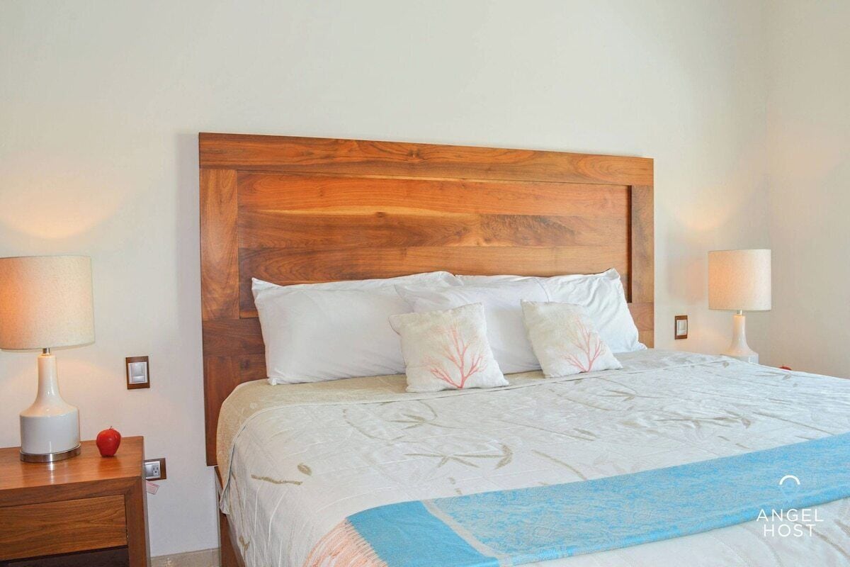 3 Schlafzimmer, Schreibtisch, Bügeleisen/Bügelbrett, Reisekinderbett
