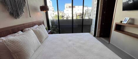1 bedroom, in-room safe, desk, iron/ironing board