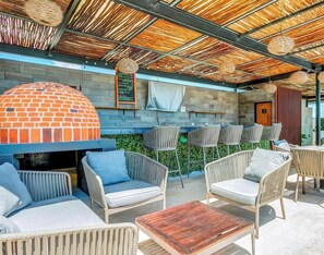 Outdoor dining - Rooftop Pool & Ocean Views, 3 blocks to Coco Beach (Playa del Carmen)