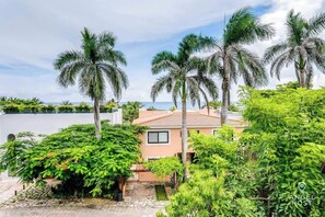 Property grounds - Playacar Paradise | Pool | Patio | Steps to Beach (Playa del Carmen)