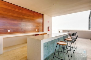 Dining - Ocean-view condo w/ rooftop pool & gym (Playa del Carmen)