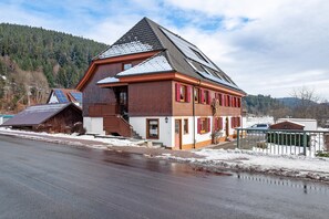 Exterior - Apartment 'Haus An Der Breg' with Wi-Fi (Vöhrenbach-Hammereisenbach)