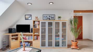 TV, DVD player, stereo