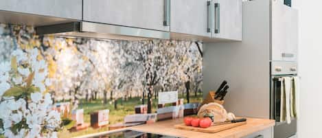 Fridge, microwave, oven, stovetop