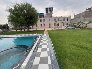 Garden view - Shree Jagannath Resort (Shri Madhopur)