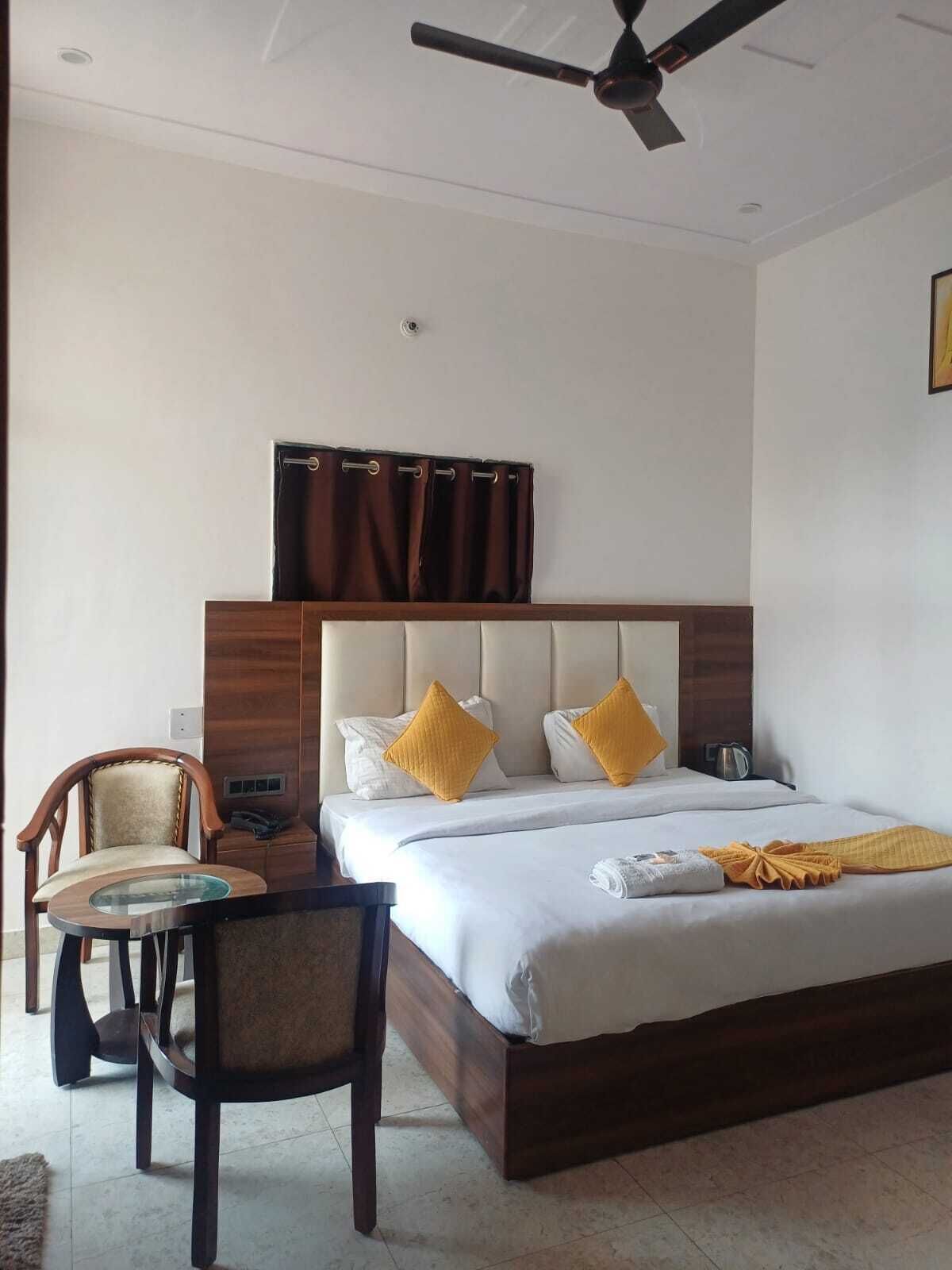 Deluxe Room | Free WiFi