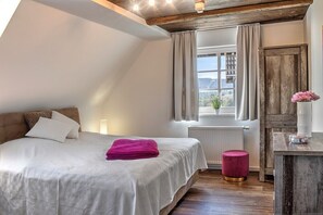 Double Room | Free WiFi - Schloss Falkenhaus (Bad Berneck im Fichtelgebirge)