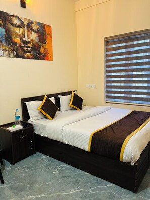 In-room safe, desk, laptop workspace, soundproofing - The Family Sport Homestay Wayanad (Sulthan Bathery)