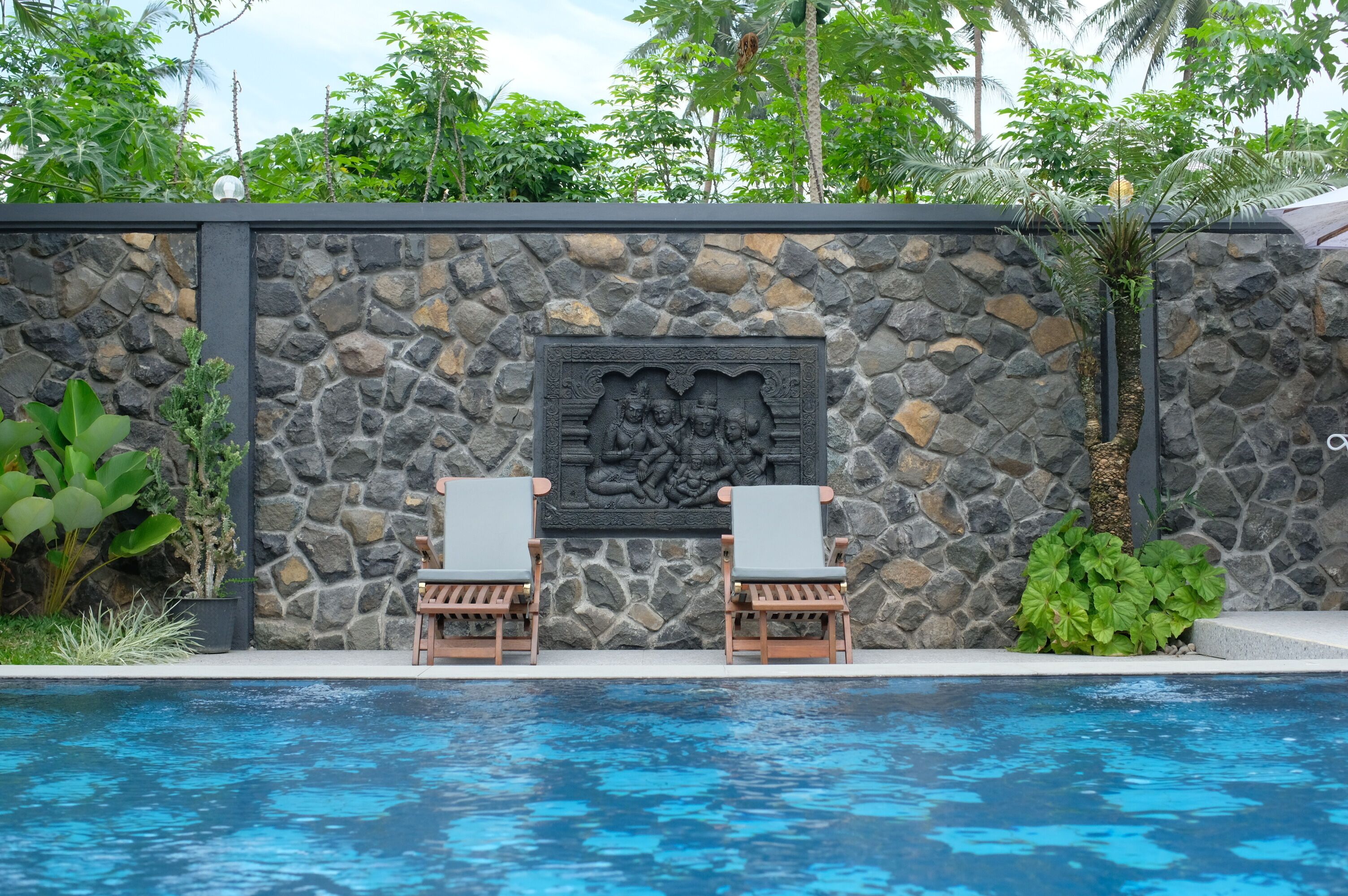 Kolam renang outdoor