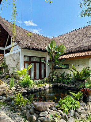 Family Villa, 2 Bedrooms | Desk, laptop workspace, iron/ironing board, free WiFi - Omnni Villa Borobudur (Borobudur)