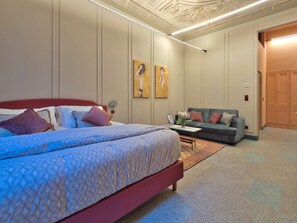 1 chambre, bureau, fer et planche à repasser, Wi-Fi