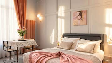 1 chambre, bureau, fer et planche à repasser, Wi-Fi