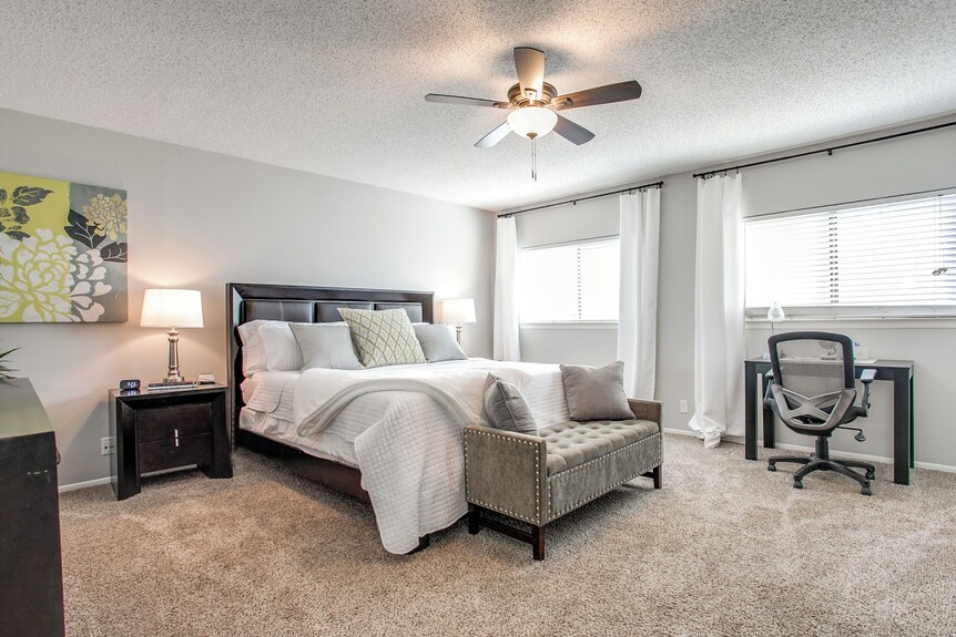 Game Room Retreat Near Six Flags Sleeps 13 Tesla Ev Charger Backyard Oasis - San Antonio, TX
