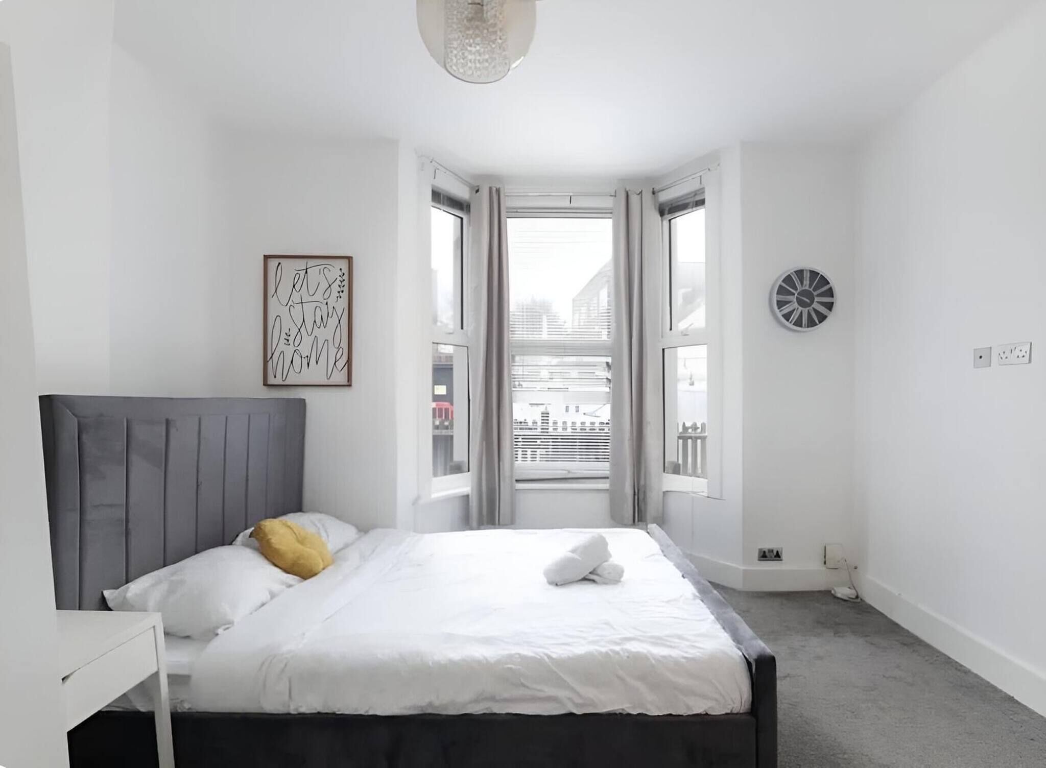2 bedrooms, iron/ironing board, internet, bed sheets