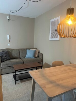 Apartment, 1 Bedroom | Living area