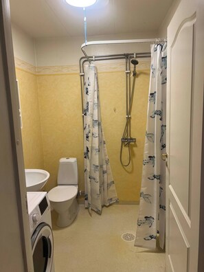 Apartment, 1 Bedroom | Bathroom