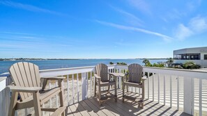 Terrace/patio - NEW! Sideways~Heated Pool and Spa! Steps to Beach! (Bradenton Beach)