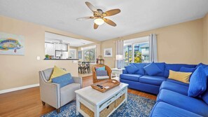 TV - NEW! Sideways~Heated Pool and Spa! Steps to Beach! (Bradenton Beach)