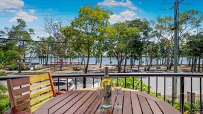 Outdoor dining - Sylvan Sea Breeze Family Stay (BELLARA)