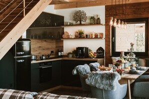 Kühlschrank, Ofen, Herdplatte, Geschirrspüler