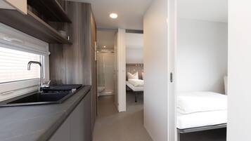 2 Schlafzimmer, Reisekinderbett, kostenloses WLAN
