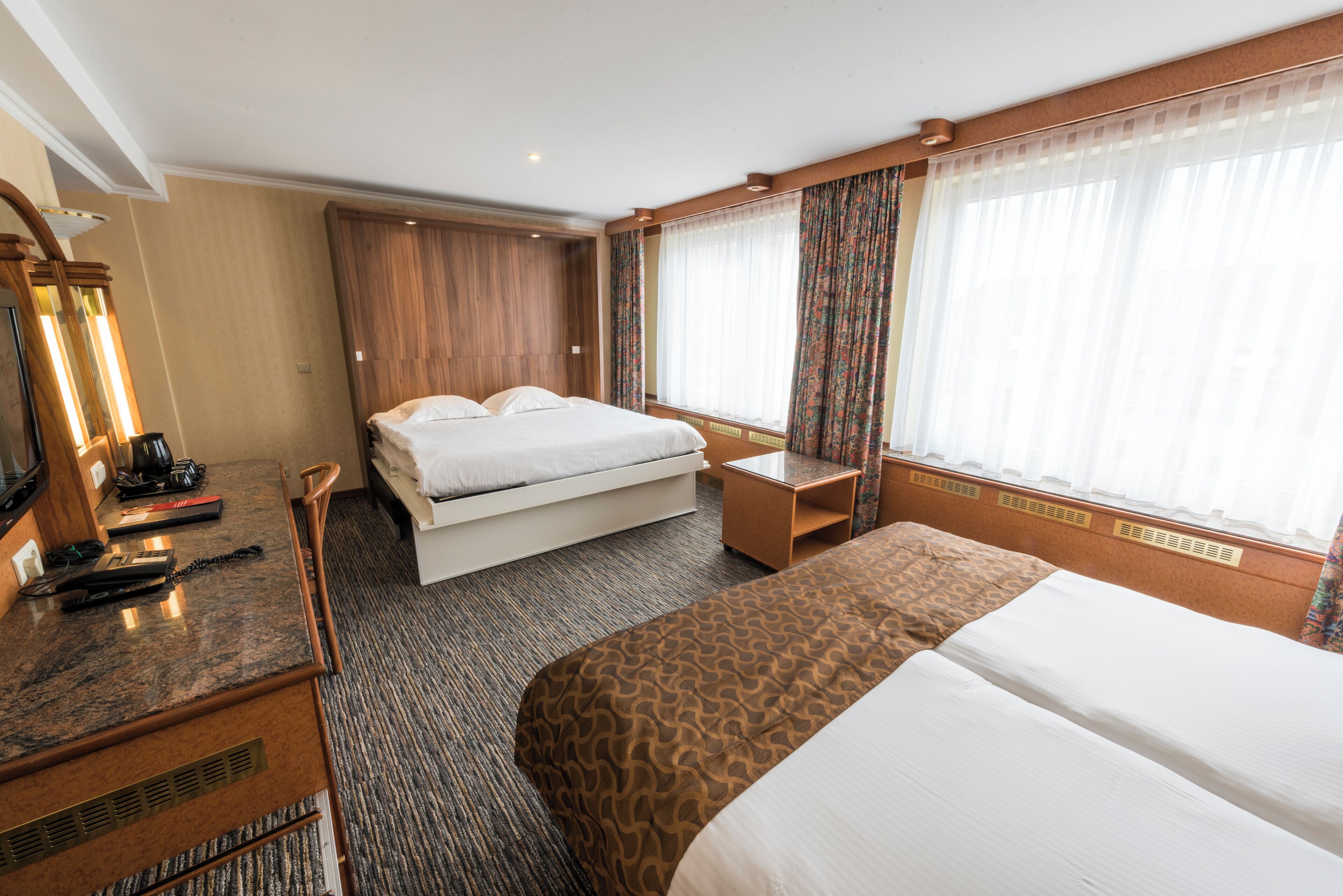 家庭客房 | 房內夾萬、遮光窗簾/窗簾、隔音、熨斗/熨衫板