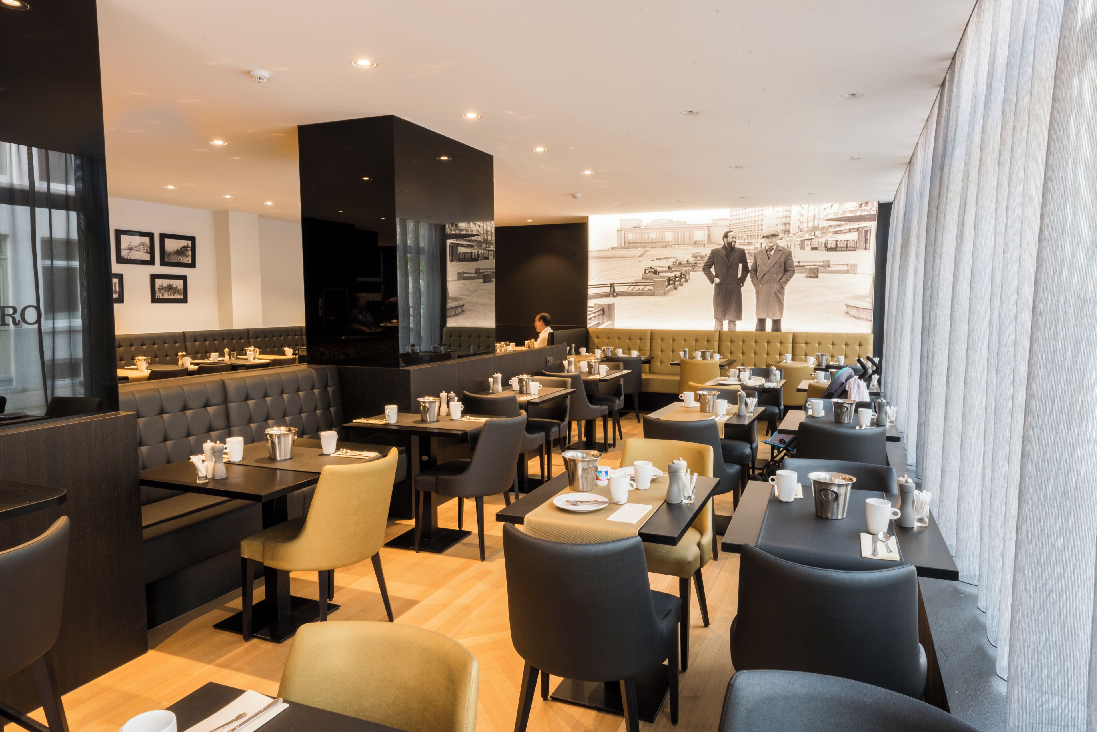 Tägliches Frühstücksbuffet gegen Gebühr
