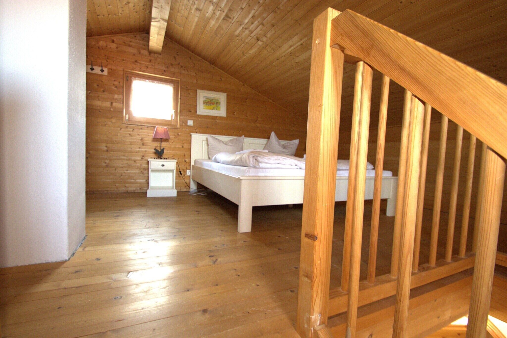 2 Schlafzimmer, Reisekinderbett, kostenloses WLAN