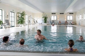 Indoor pool - Ferienhaus im Landhausstil im Vital Camp Bayerbach (Bayerbach)