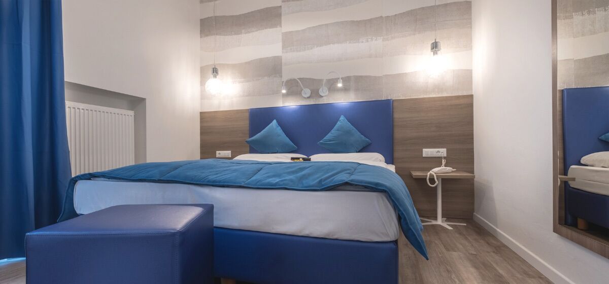 Single Room | In-room safe, iron/ironing board, free WiFi