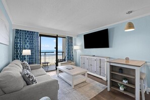 TV - Astonishing Oceanfront Ste: 4th Flr Free Breakfast (Myrtle Beach)
