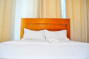 Bügeleisen/Bügelbrett, WLAN, Bettwäsche