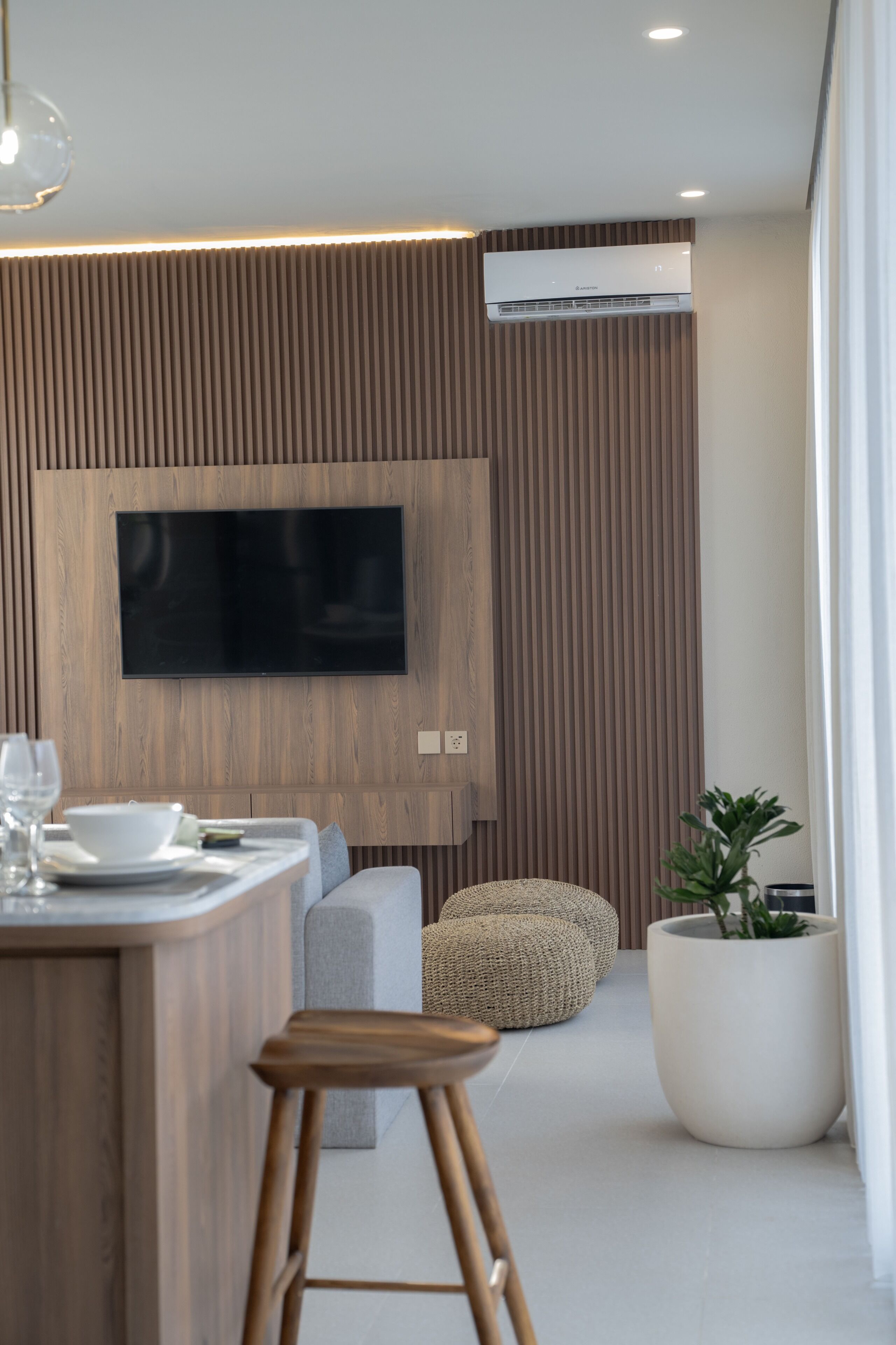 Vila elite | Área de estar | TV LCD 32 polegadas com canais a cabo