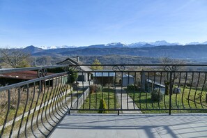 Property grounds - La Grangette Wifi Parking Terrace (Cruet)