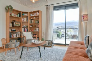 TV - La Grangette Wifi Parking Terrace (Cruet)