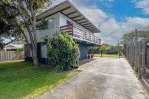 Exterior - Walk to Beach | Pet Friendly | Sleep 5 (Ocean Grove)