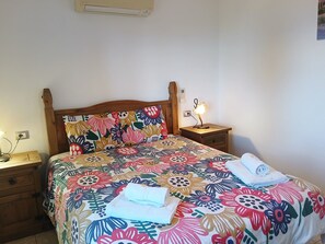 Reisekinderbett, kostenloses WLAN, Bettwäsche