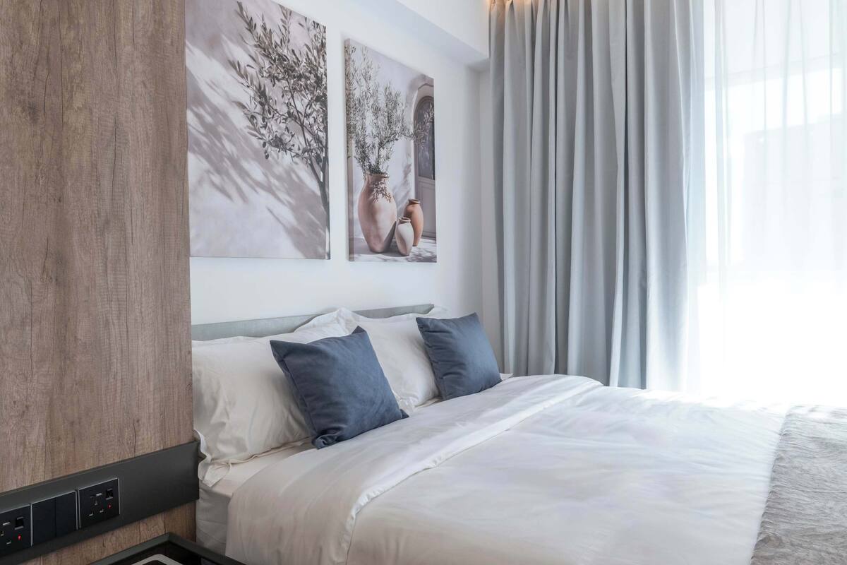 Biancheria da letto di alta qualità, cassaforte in camera