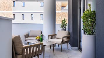 Suíte estúdio conforto | Sacada