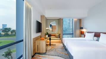 Harris Room Corner | Minibar, in-room safe, desk, free WiFi